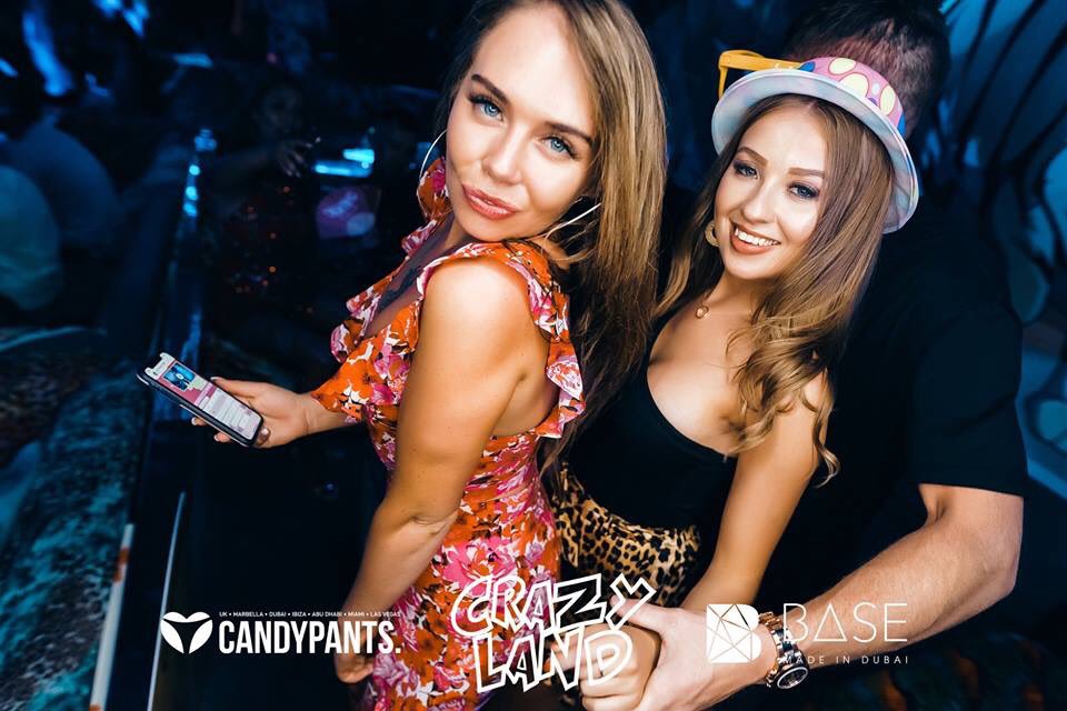 CandypantsDXB's tweet photo. The photos from Crazy Land at Base on Saturday are online now #CrazyLand #4ShowsLeft #Saturdays #Base #Dubai #Tables #DXB #UAE 🦄🦖🐍🦈🦍🦁
info@candypants-events.co.uk https://t.co/uCzbZjUVof