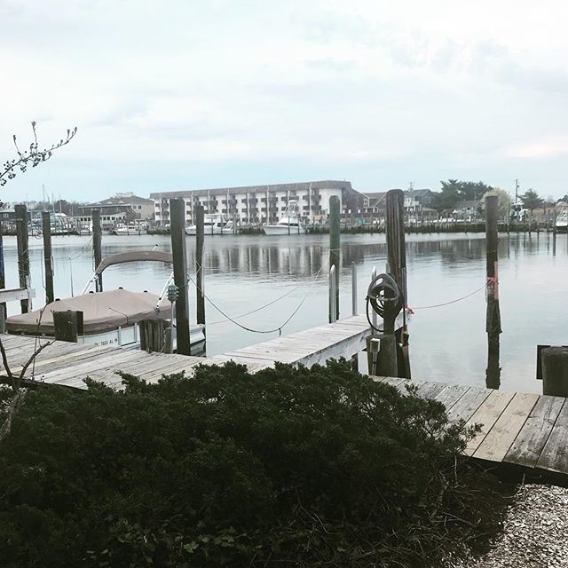 MarvelousNutri's tweet photo. I love my quiet peaceful town. #smalltown #bythesea #peaceful https://t.co/mo5p2ACSxx https://t.co/Wi8UYYicAq
