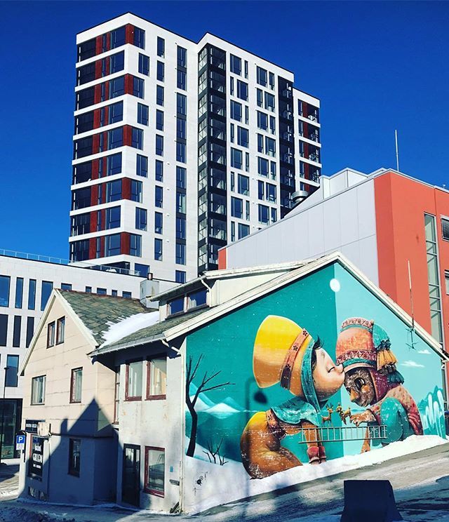 {Embracing differences}
•
When in Bodø, you can’t miss a street art tour! It’s not that common to find mural art above the Arctic circle 😍🌈 •
In 2015 Bodø was home to the @upnorthfestival, where internationally renowned urban artists brought their ar… bit.ly/2U4Xetv
