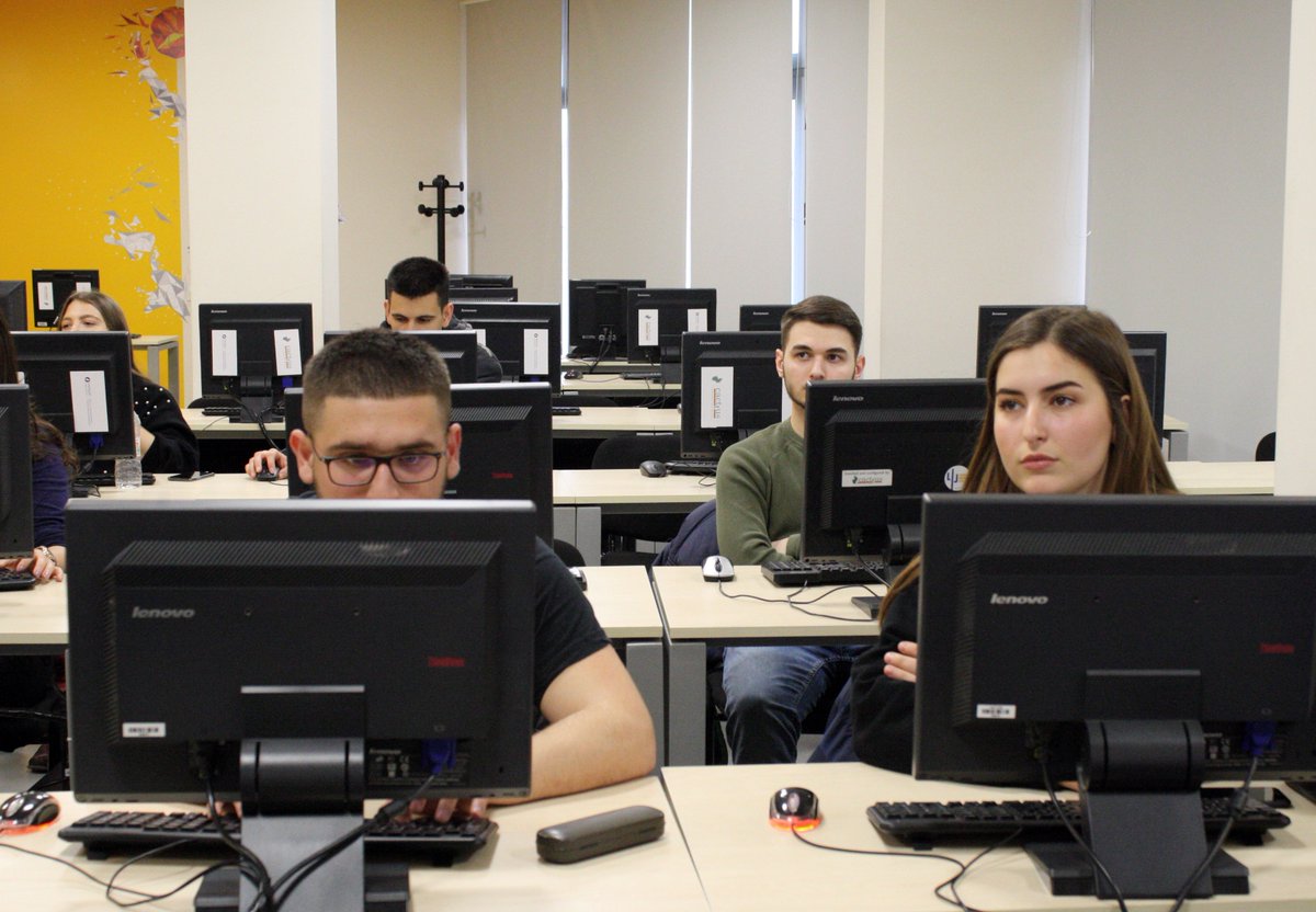 cacttusedu's tweet image. #JavaFundamentals është trajnimi i radhës që po mbahet në Cacttus Education. Gjatë këtij trajnimi, pjesëmarrësit do të mësojnë parimet dhe konceptet bazë të programimit me #Java.
Për t'u informuar për trajnimet e radhës na kontaktoni në:
📧info@cacttus.education ☎️038 600 237
