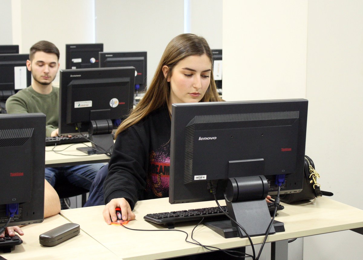 cacttusedu's tweet image. #JavaFundamentals është trajnimi i radhës që po mbahet në Cacttus Education. Gjatë këtij trajnimi, pjesëmarrësit do të mësojnë parimet dhe konceptet bazë të programimit me #Java.
Për t'u informuar për trajnimet e radhës na kontaktoni në:
📧info@cacttus.education ☎️038 600 237