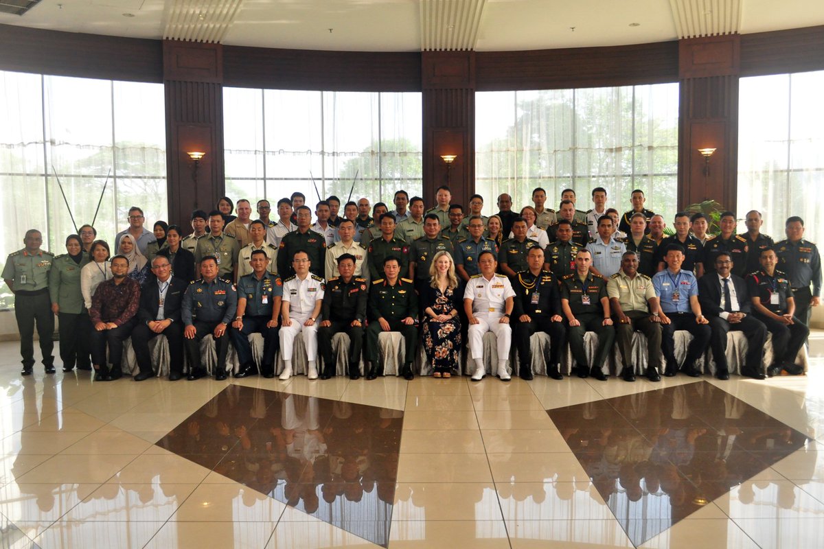 myjointforce's tweet photo. Opening FPC ASEAN Defence Minister Meeting - Plus Exercise Working Group on Humanitarian Assistance Disaster Relief (ADMM-Plus EWG on HADR) disempurnakan oleh Laksma Chan Peng Cheong  AKS J7 MK AB di Wisma Perwira ATM.
#JointPlanningProcess
#Interoperability https://t.co/5CK9ejaMNC