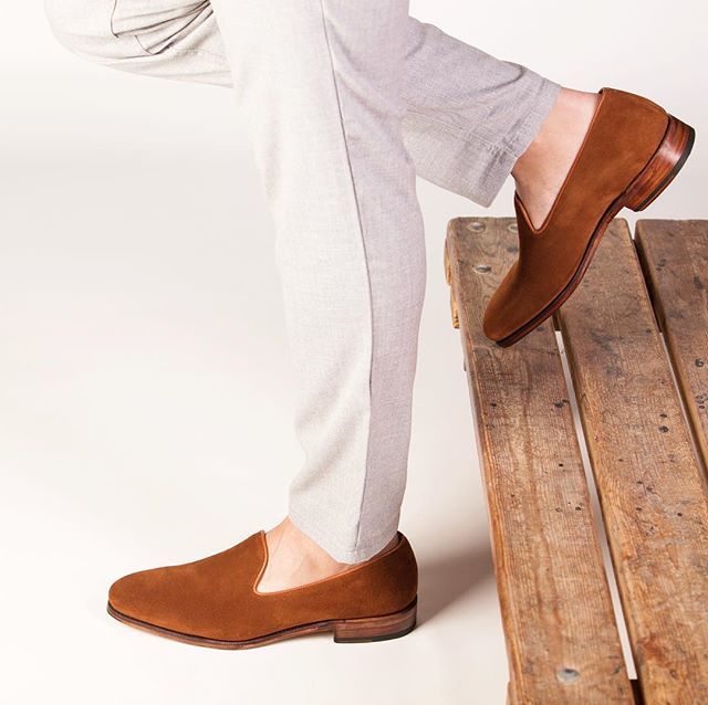 MeerminMallorca's tweet photo. The all new Slipper is here. Goodyear Welted on the beautiful ROIS last & finished with leather soles. Available for a limited time only in 4 colors. Check them before they’re all gone. #meermin #meerminmallorca #slippers #goodyearwelted #goodyear #menss… https://t.co/fHglpGXHOv https://t.co/dmP3cUQdQz