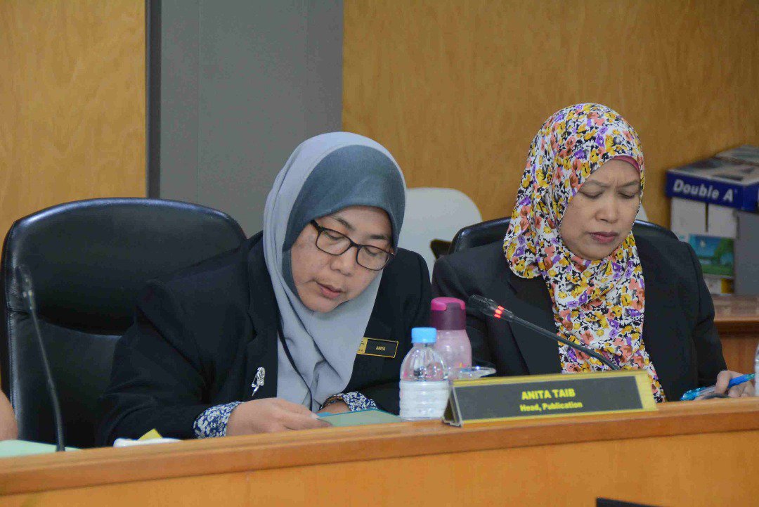 mpob_tweets's tweet photo. Journal of Oil Palm Research (JOPR) Board Meeting 2019.
#photocoverage
#MPOB
#loveMYpalmoil https://t.co/Lm8M9AQjnd