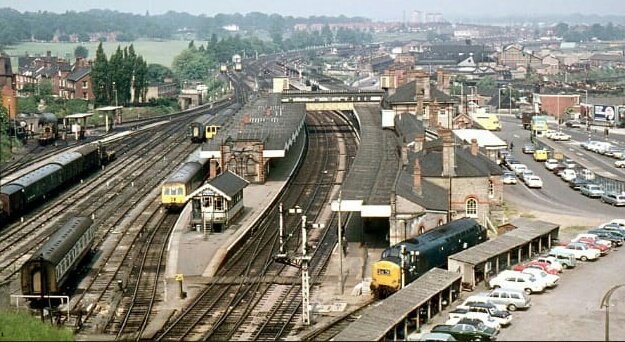 SuffolkRail's tweet photo. Aerial view of #Ipswich #Railway Station c1972 
📷 #Crewcastrian (Taken from above the tunnel mouth of #IpswichStation).... @SuffolkRail https://t.co/JdwL90EnbL