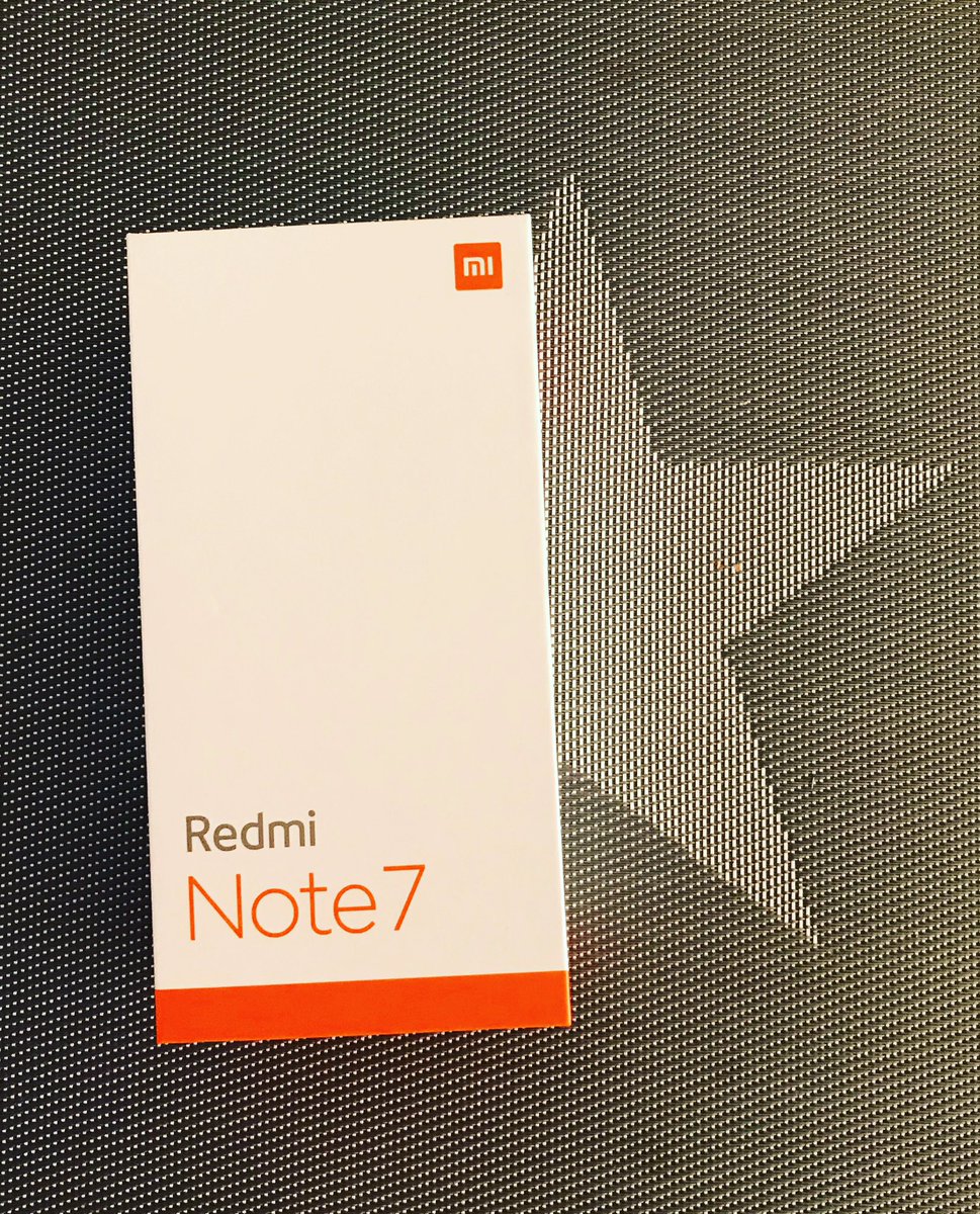 androidsis's tweet photo. ¡¡ Mirad lo que acabamos de recibir en Androidsis !! Muy pronto tendréis la review del próximo súper ventas de @xiaomiespana #xiaominote7 #reviewiscoming https://t.co/BmouWctKc6