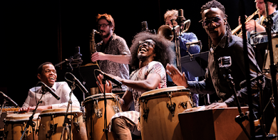 RehegooMusic's tweet photo. Innovative #project combining a French #jazz #septet and a trio of #Cuban #percussionists – meet ¿Que Vola? 

Full preview of their show is on @LondonJazz: https://t.co/TmRw83urUo 

#QueVola #FidelFourneyron #JazzLovers @FidelFourneyron @DeliciousJazz @Villacajazz @JazzMadridClub https://t.co/9MrTuTwuJv