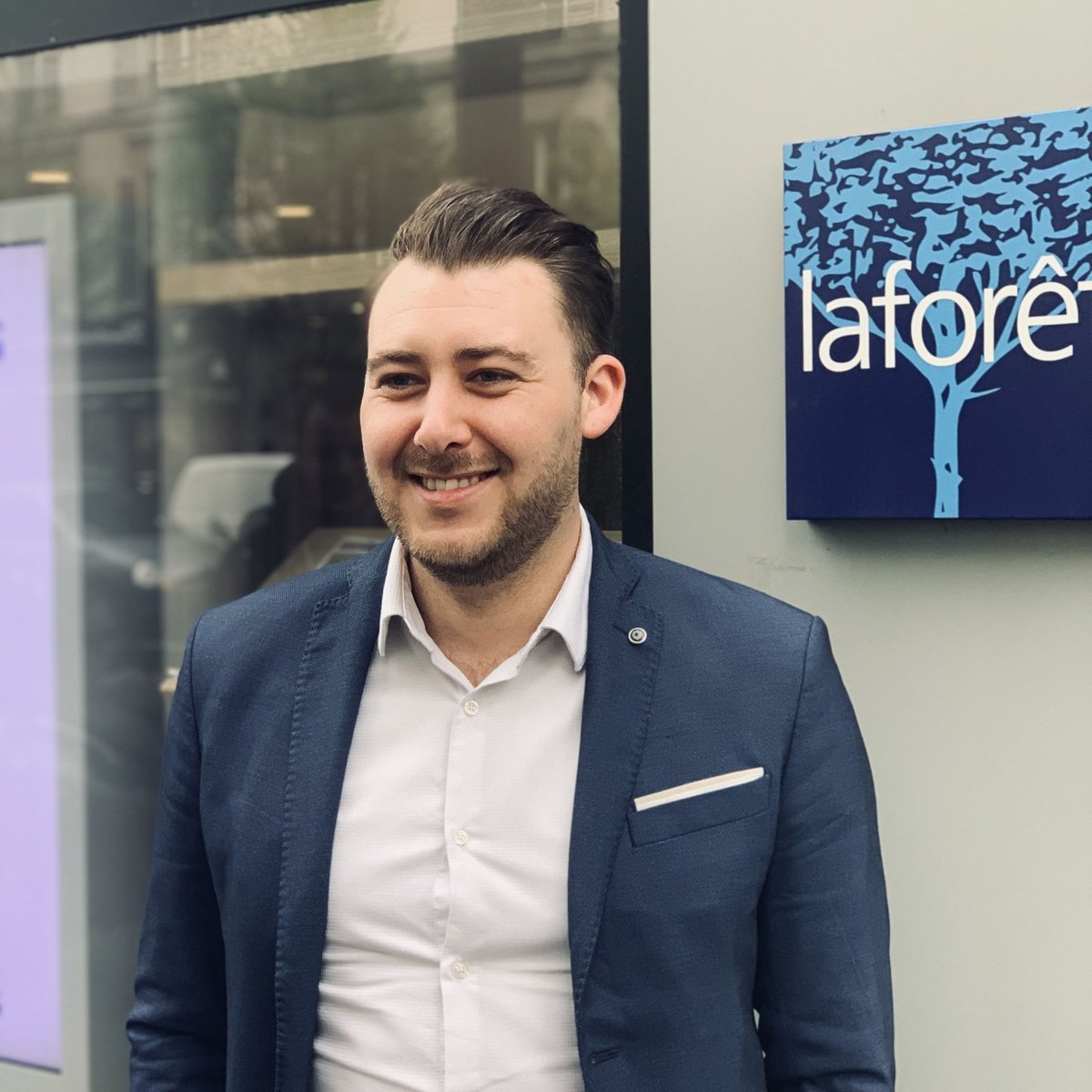 laforetparis10's tweet photo. L'équipe de l'agence Laforêt paris 10ème Saint-Martin s'étoffe ! Bienvenue à Jonathan Guilloré, fort de sa solide expérience chez des confrères d'un autre arrondissement, il saura vous apporter conseil et professionnalisme. https://t.co/A37X2HWV4k