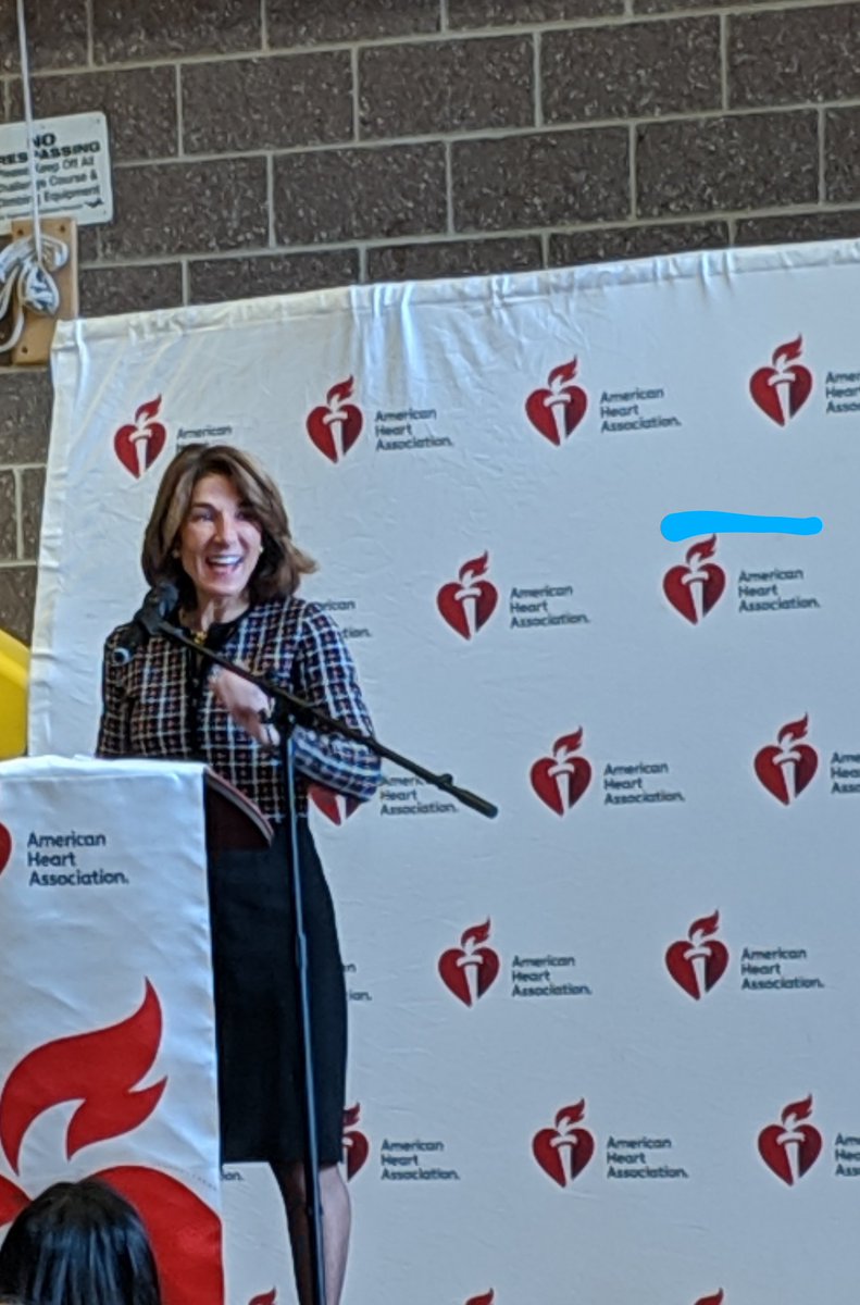 APerronHasHeart's tweet photo. Thanks @MassLtGov for supporting our 1st STEM @AmericanHeartMA #GoRedBoston event and for getting the girls excited for everything they can achieve! https://t.co/SFtNs1jQ1D