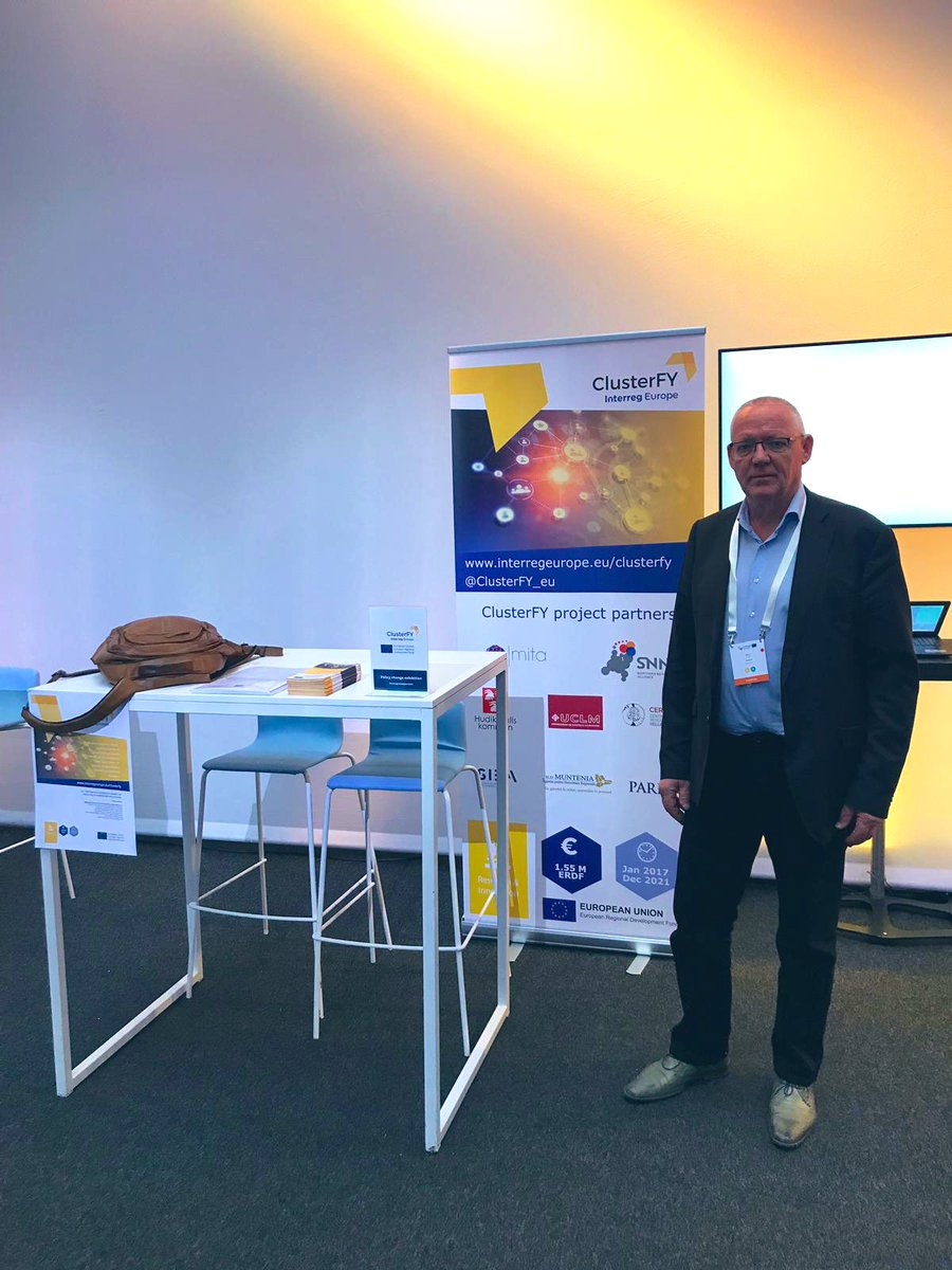 ClusterFY_eu's tweet photo. Our projectpartners from @HetSNN and @parpgovpl are representing the #ClusterFY project at #EuropeCooperates in #Brussels! #InterregEurope https://t.co/fZbP65L8It