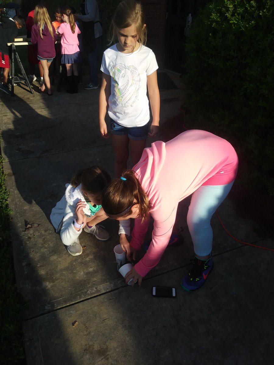 sutton2ndgrade's tweet photo. Can we build a chariot for Sphero? Check out these inventors! https://t.co/L6ESWjPYYP