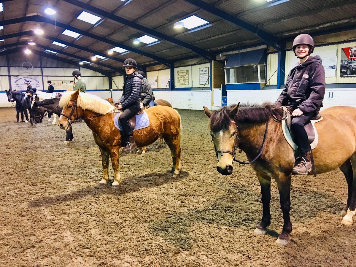 CO_AFC's tweet photo. Great to see Junior Soldiers enjoying their horse riding last night at @HRCevents and the courage one young man showed in getting straight back on after a spectacular involuntary dismount!  #YourArmyNeedsYou #rawrecruits @HCav1660 @KingsTroopRHA @Pearson_TQ https://t.co/GGBp3lVdcC