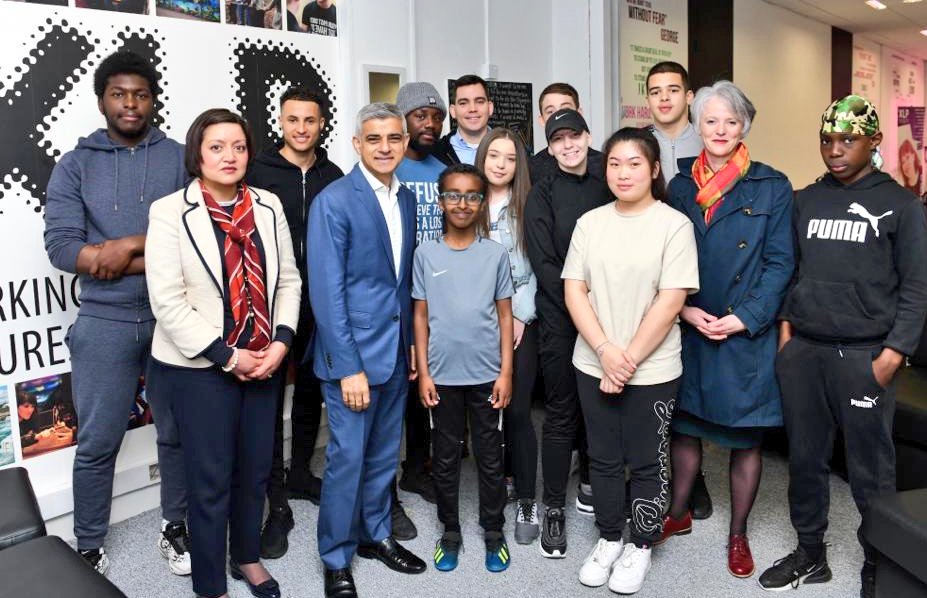 SadiqKhan's tweet photo. As Mayor, I’m committed to providing positive opportunities for young people. 

Great to spend time with @xlplondon at their new @stratfordcentre hub - who offer support and guidance to young Londoners through mentoring, theatre, sport and other workshops.
https://t.co/Ed75oR1eRd https://t.co/eLgLsrf8PG
