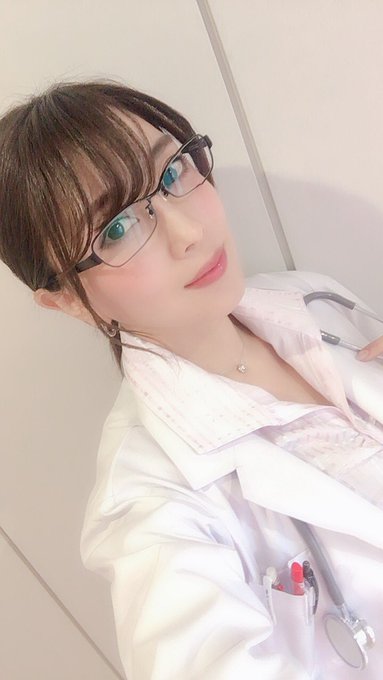 Twitterエロ垢の自撮りエロ画像30