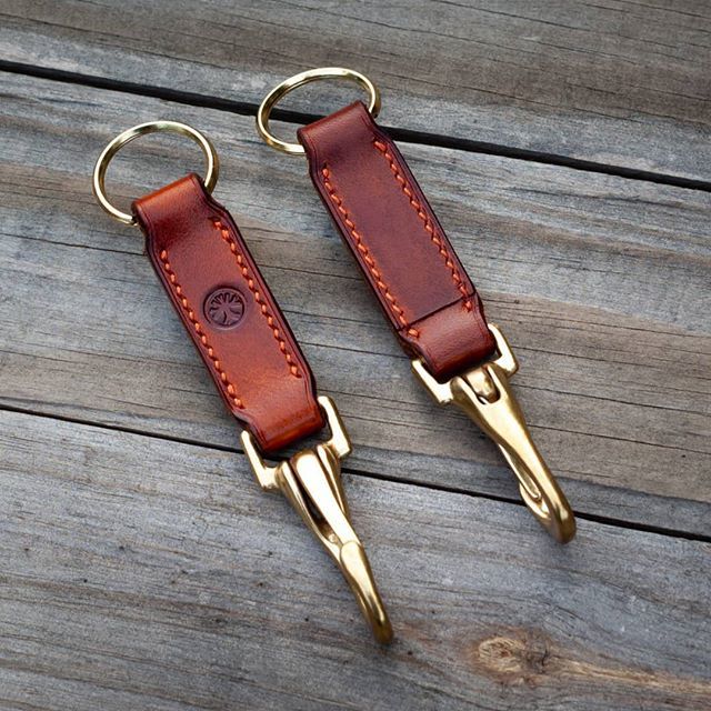 Sekula_leather's tweet photo. Light brown leather and solid brass 😉 https://t.co/8LiUbJRRPW https://t.co/bQcehmFisp