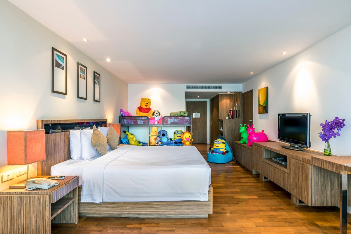 SiamAdventure_'s tweet photo. Family vacation with a bunch of activities to keep you entertaining all day with your family and close to Bangkok? Join us here at @novotelhuahin and @siamadventureclub >https://t.co/DW3UkOghKz #siamadventureclub #familyoffer #familyvacation https://t.co/7KWLmtSxVj