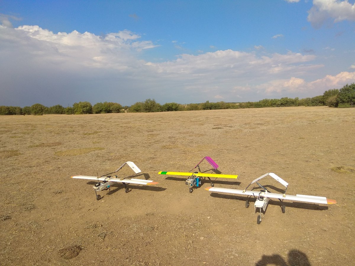 TEKNOFEST 2018 SİHA ikincilik
TÜBİTAK UAV 2018 sabit kanat üçüncülük