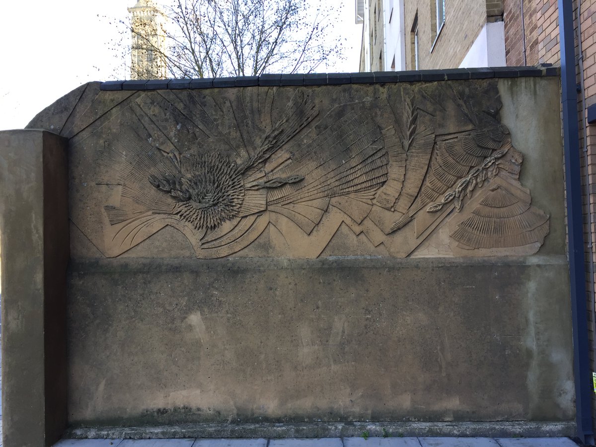tonylouki's tweet photo. Was passing through @GuyLambert's #Brentford earlier: saw old and recent @LBofHounslow signs at the Haverfield, saved and relocated mural from #Autobar House as well as the @HounslowHways #TurnerPrize bin by the Kew Bridge bus stop. https://t.co/TpUh6q0lRD