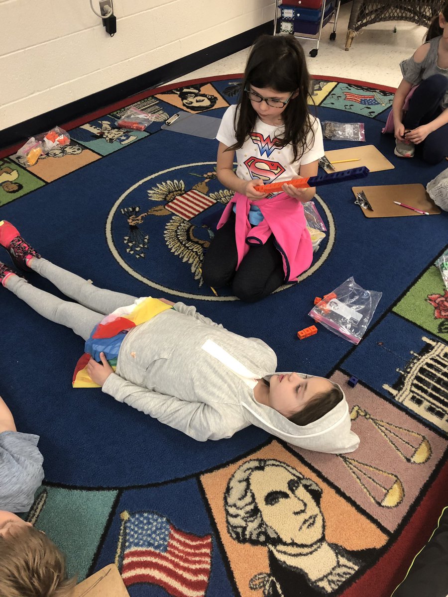 Comparing length using nonstandard units! <a href="/BSTElementary/">Belmont Station</a>