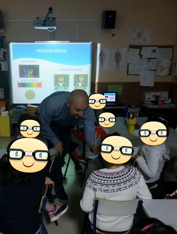 miopia_magna's tweet image. Charla de #SaludVisualInfantil, 2º primaria #ColegioFuenteDelPalomar. Nuestros #ProfesionalesDeConfiaza de #GrupoÓpticasOndarreta y @masvision_es han recordado #hábitosvisuales, buen uso de #dispositivosmóviles y la importancia de las revisiones #OjoConLaMiopía #ControlMiopía