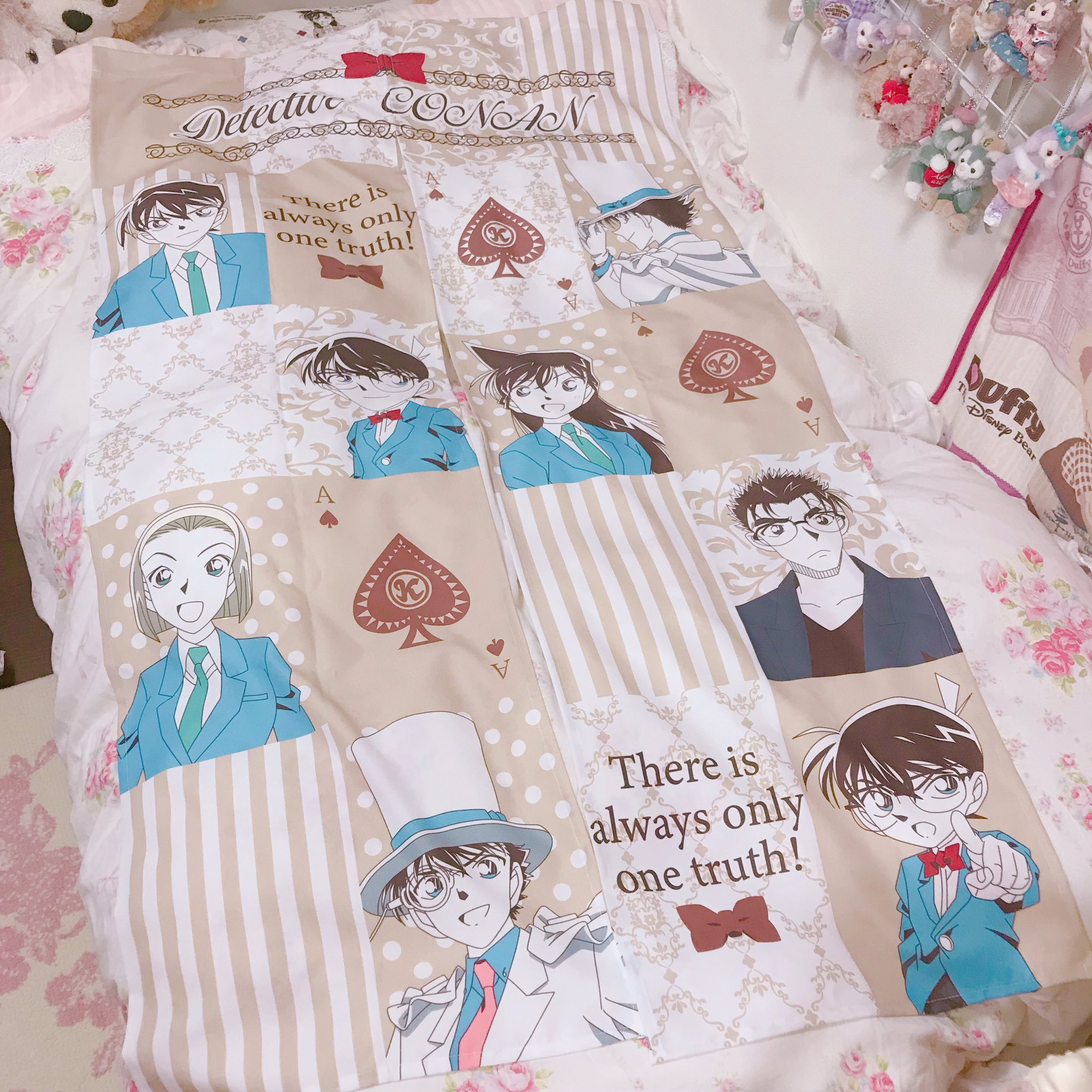 さつき しまむらでコナンの暖簾もゲット もったいないくてしばらくは掛けれないから とりあえず広げてみたーーー W 今年の映画のメインの方々を分かっておる しまパト