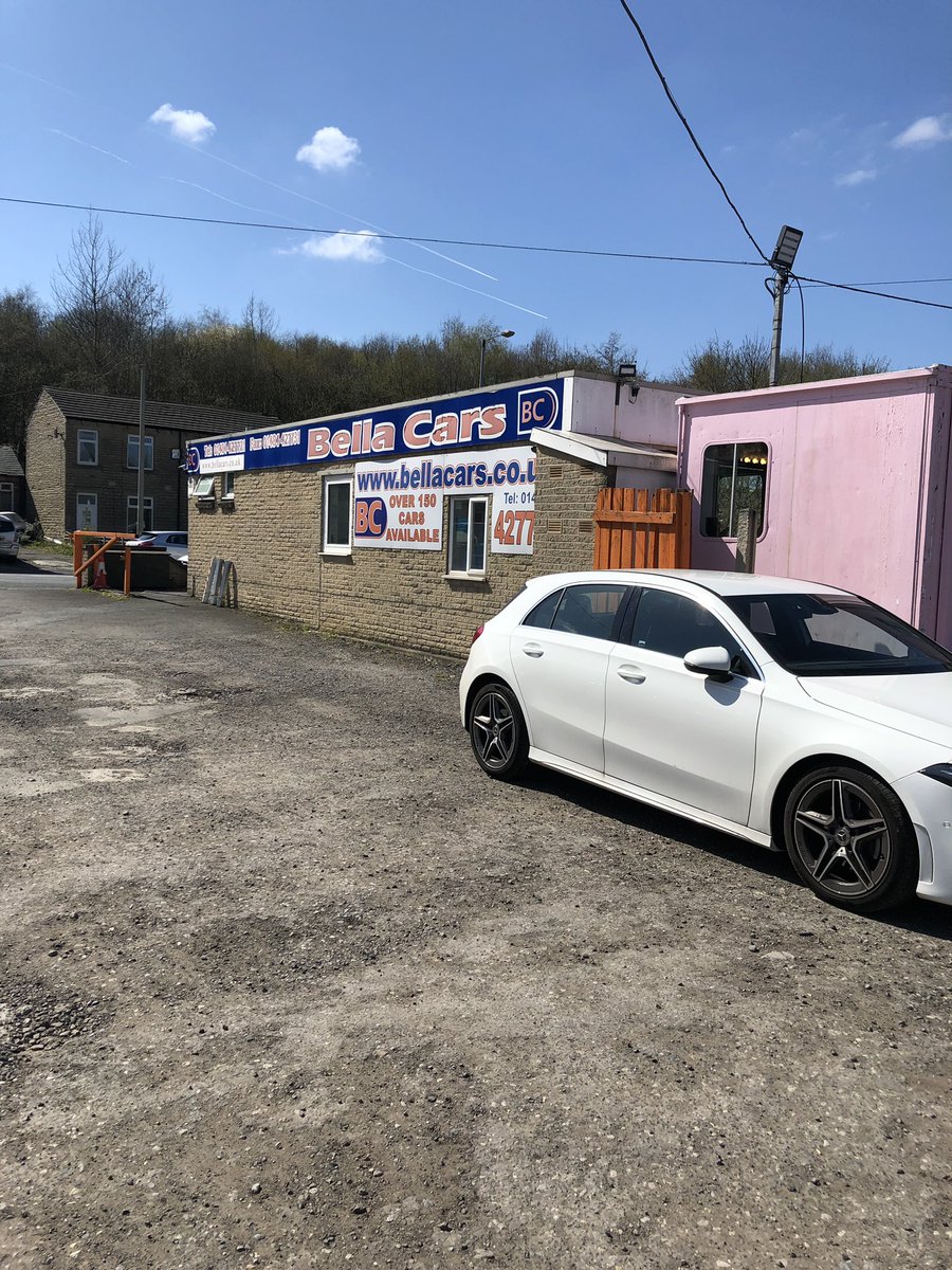 Tjharrison95's tweet photo. Great trip out to see a customer in the glorious sunshine! Successful meeting and great to visit the lads @BellaCarsUK in Huddersfield! If you need a car of any sort get in touch they will sort it for you #Cap-Hpi #NewBusiness https://t.co/I8rYKmmq7d