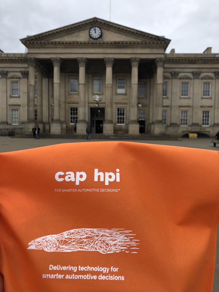 Tjharrison95's tweet photo. Great trip out to see a customer in the glorious sunshine! Successful meeting and great to visit the lads @BellaCarsUK in Huddersfield! If you need a car of any sort get in touch they will sort it for you #Cap-Hpi #NewBusiness https://t.co/I8rYKmmq7d