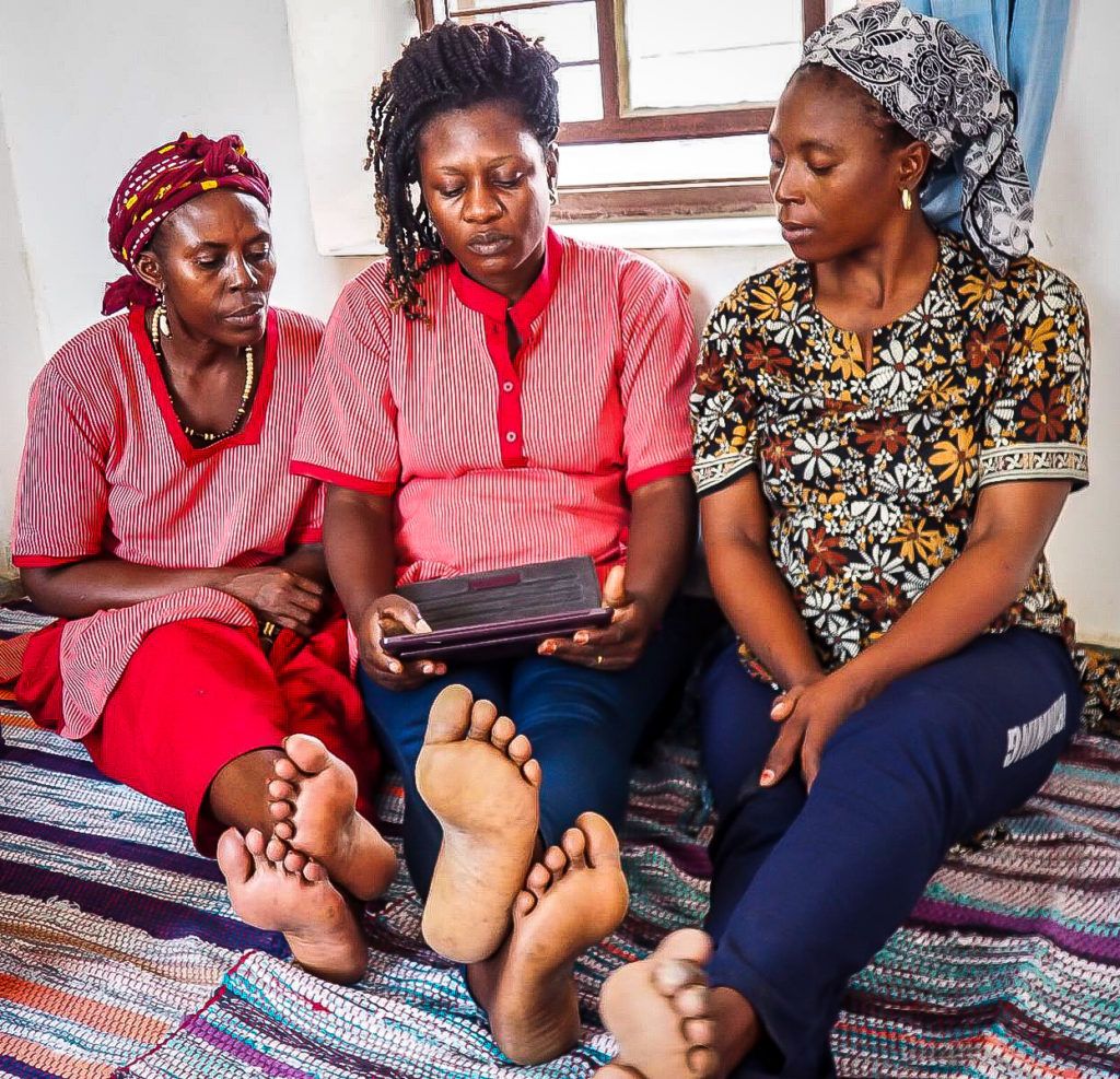 BarefootCollege's tweet image. Our recent partnership with the Islamic Development Bank is granting us the potential to empower women from the regions of the world that need it most.
Together, we are addressing several of the world&apos;s Sustainable Development Goals.
#SDGs #SolarMama #IslamicDevelopmentBank