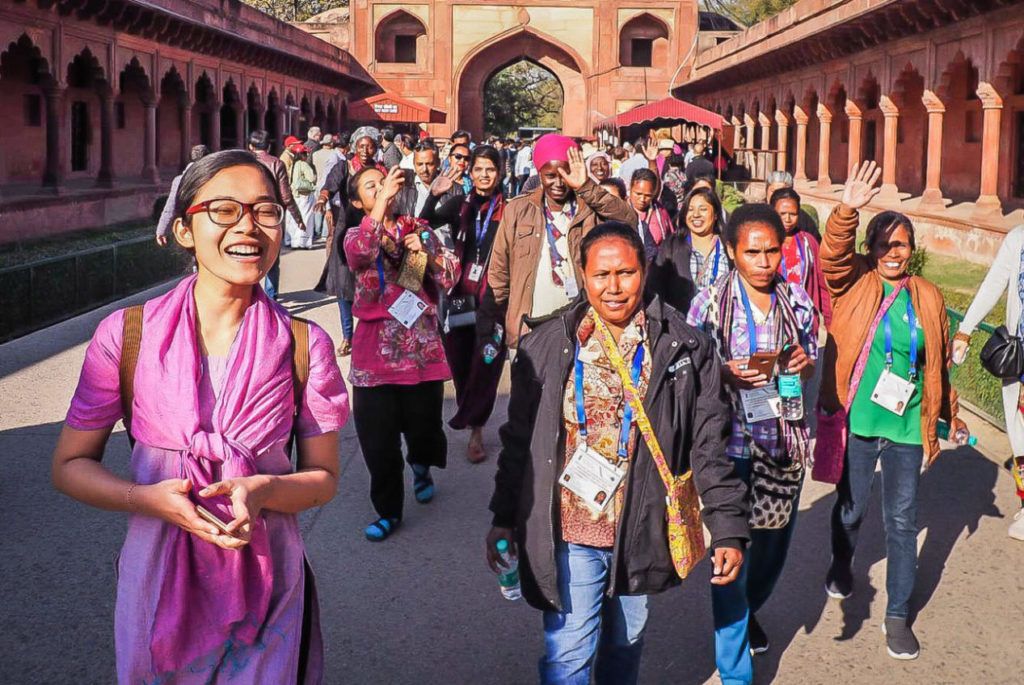 BarefootCollege's tweet image. Our recent partnership with the Islamic Development Bank is granting us the potential to empower women from the regions of the world that need it most.
Together, we are addressing several of the world&apos;s Sustainable Development Goals.
#SDGs #SolarMama #IslamicDevelopmentBank