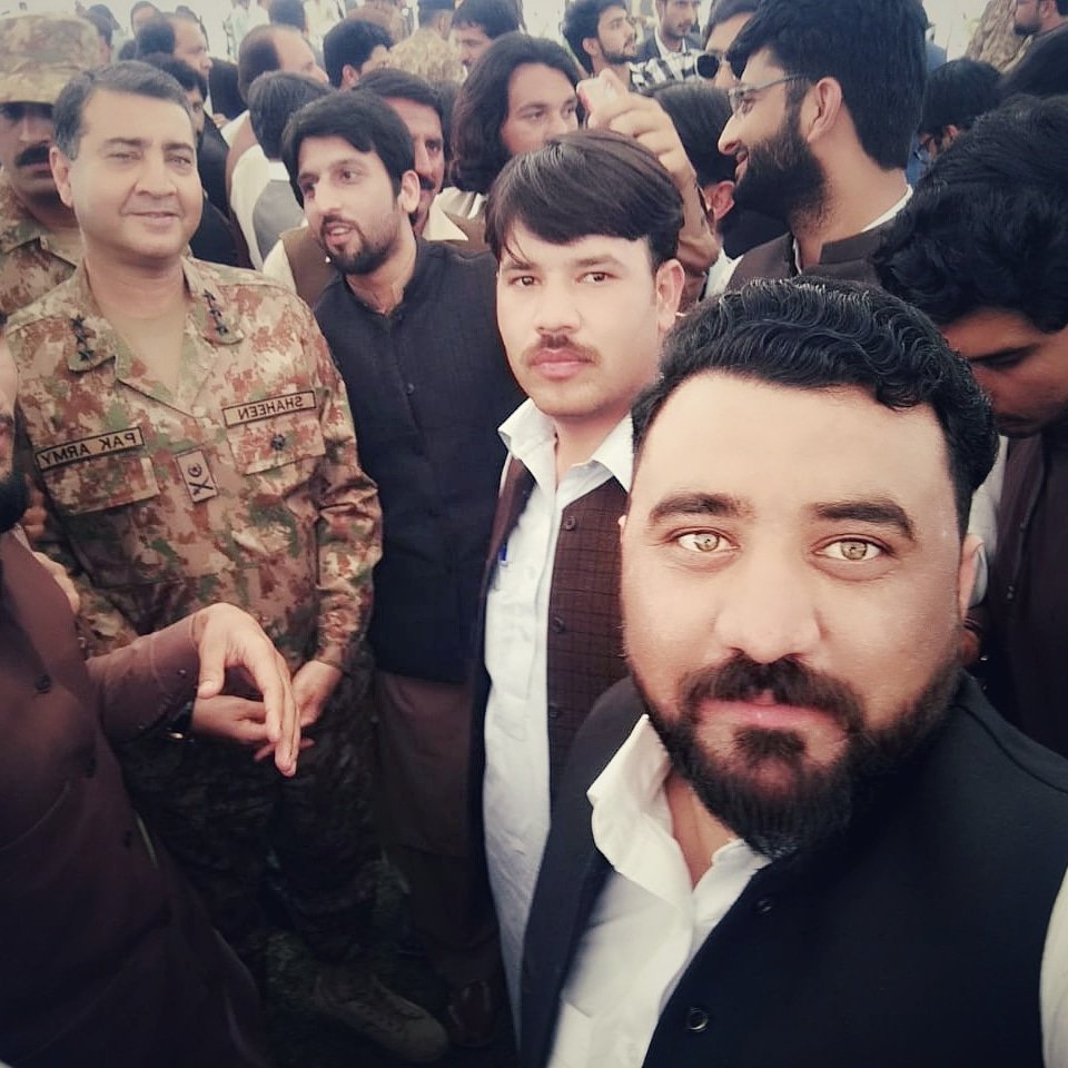 TacticTweeter's tweet photo. Today we were invited by the Corps Commandant Peshawar LT_General #Mazhar_Shaheen Core headquarters. It was very productive meeting as we discussed current economic,Social and political issues of Pakistan. After the meeting we visited FC Headquarters,Qilla balahisar
#PYA4Pakistan https://t.co/pBQutZwQWM