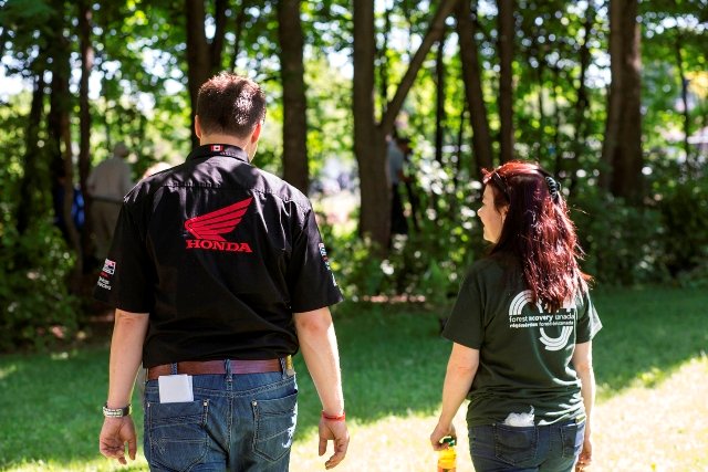 forestscanada's tweet photo. .@HondaCanada has helped us plant over 100,000 trees through the #OneHondaOneTree campaign. From now until July 31st, every Honda lawn mower, tiller or trimmer purchased at an authorized retailer in Canada adds another tree to that total. https://t.co/qp8iqIeldA https://t.co/b93pDXrutU