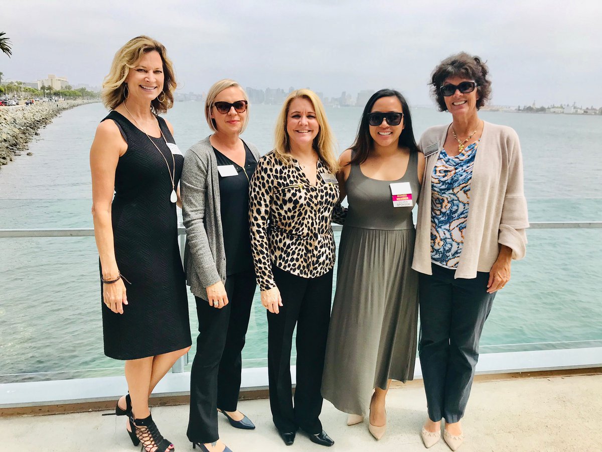 pilotpainting's tweet photo. Co-Working Megatrends: Expansion, Collaboration + Leadership! A fun afternoon well spent at Tom’s Lighthouse for the BOMA-SD “Building the Leader in You” April Luncheon yesterday. #BOMASD #BOMA #PilotPainting #SanDiego https://t.co/euPU2YLZ77