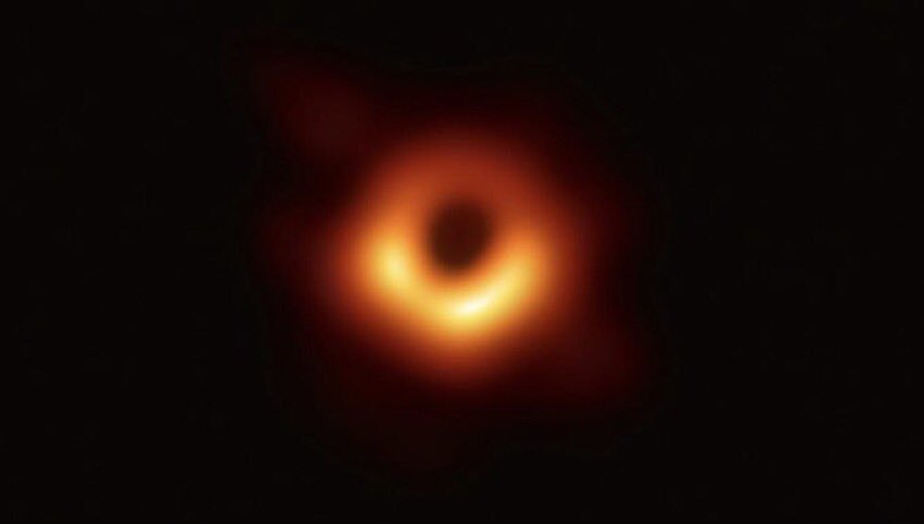 Tech290official's tweet photo. Image of the supermassive blackhole released by the scientist

#EHTBlackHole https://t.co/6UJmX6LB7t