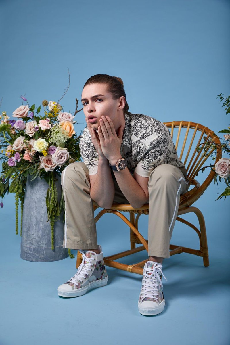 Oh hey there @charlienpmorgan for @roxjewellery 🌼💎🌺 Creative Direction/Styling <a href="/taylor_brown1/">taylor brown</a> Photography <a href="/milianeyes/">Milian Eyes</a> Make-Up <a href="/miramakeup/">Mira Makeup</a> Hair <a href="/jackbaxter/">Jack Baxter</a> Florals <a href="/mudurbanflowers/">Mud</a> #dreamteam #mcw #jadorefam