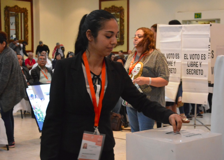 SnteNacional's tweet photo. #DemandasSNTE 👨‍🏫🇲🇽👩‍🏫

💢 Reforma Laboral que alista Congreso de la Unión debe salvaguardar
✔ Elección periódica en Sindicatos ✔ Votación libre, directa y secreta

✅ Democracia que #SNTE ejerce apegado a Estatuto

#FelizMiércoles #10Abr AMLO #INFO7 #ConferenciaAMLO #Zapata100 https://t.co/htBBfZkh95