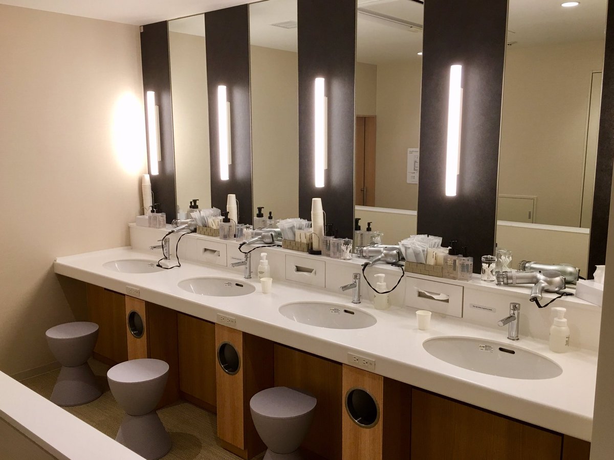 nomade-geek tweet media