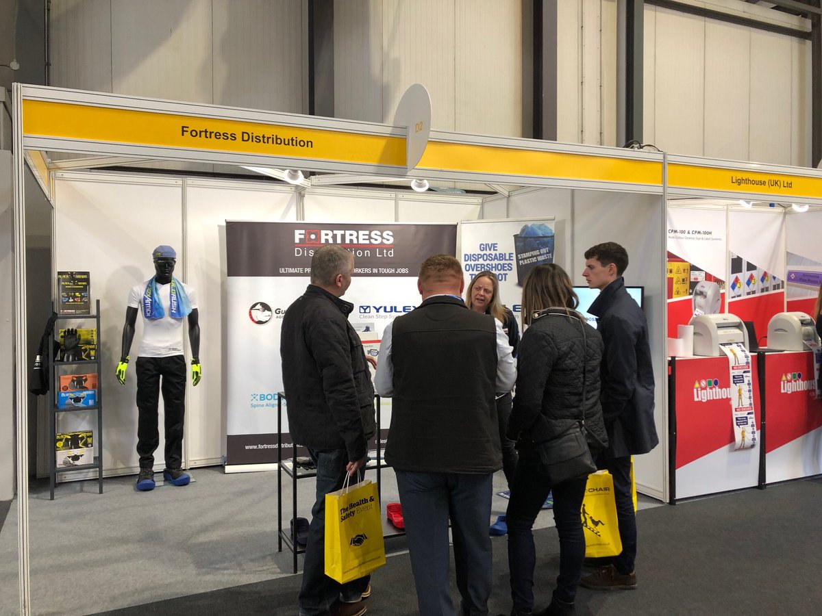 FortressDisti's tweet photo. It’s been another busy day @HandS_Events #HSE19 #HSEvent - come and say hi on stand D2 for latest product news and samples #Yuleys #blackmambagloves #healthandsafety #ppe #NEC https://t.co/fRMbqenXkN