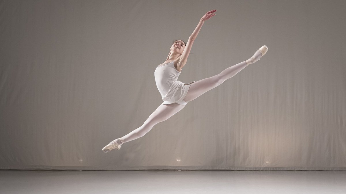 We're so excited for tomorrow's opening of International Draft Works 🙌 

International Draft Works will feature works by emerging choreographers from The Royal Ballet as well as <a href="/nationalballet/">The National Ballet of Canada</a>, <a href="/BRB/">Birmingham Royal Ballet</a> and <a href="/DutchNatBallet/">Het Nationale Ballet</a> to name a few 🌟

roh.org.uk/productions/in… #ROHdraftworks