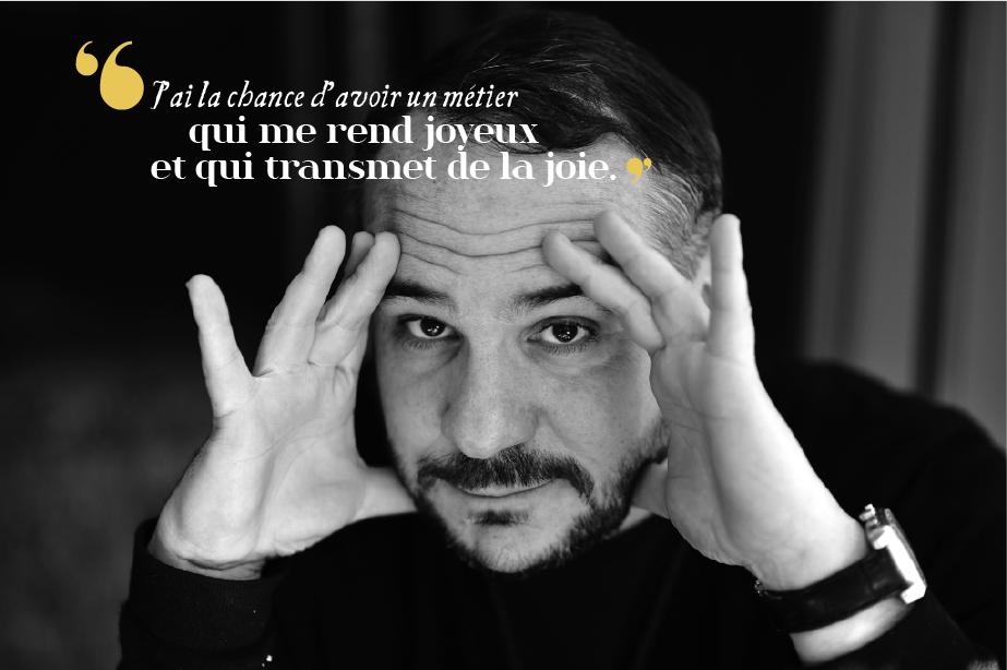 Les 18 &amp; 19 avril, retrouvez François-Xavier Demaison à l'Olympia pour ses dernières dates. Réservations ici : bit.ly/FXDemaison-Oly… 
Pour (re)découvrir l'artiste, rendez-vous le 24 avril. Dans notre dernier numéro, il se confie en 10 questions / 10 émotions. © Gwladys Louiset