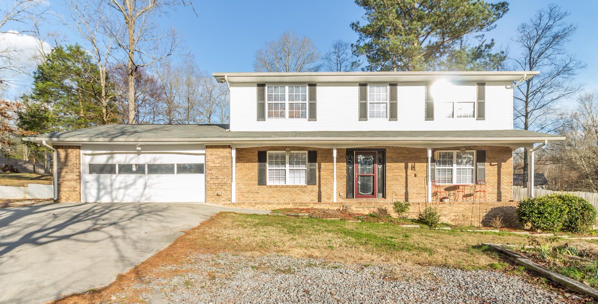 Create new memories in this beautiful home.  #homesforsale  cpix.me/l/69297224