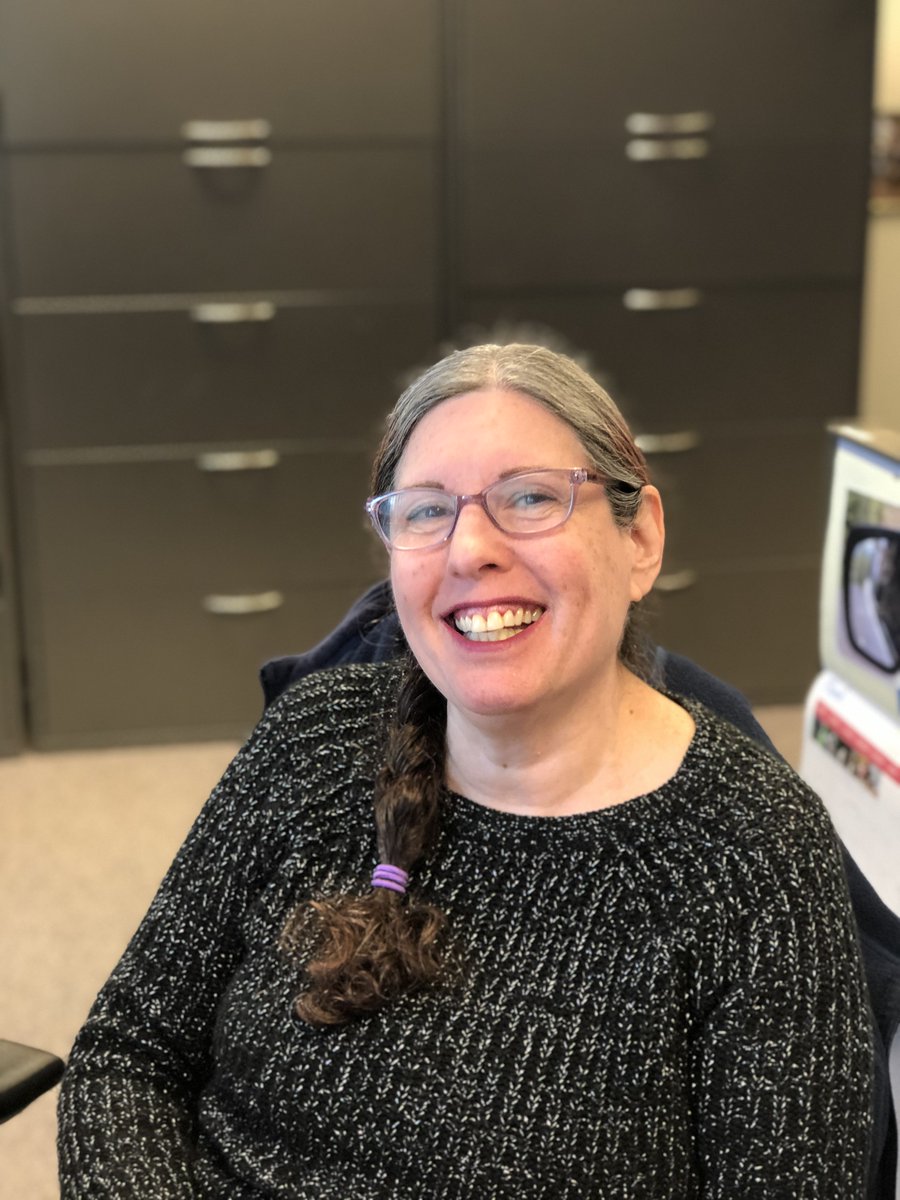 HealthHelp's tweet image. Say hello to Lee, a HealthHelp Customer Service Representative and our April 2019 Employee of the Month. Lee loves to read, especially historical fiction, nonfiction, and police procedurals. #TeamHealthHelp