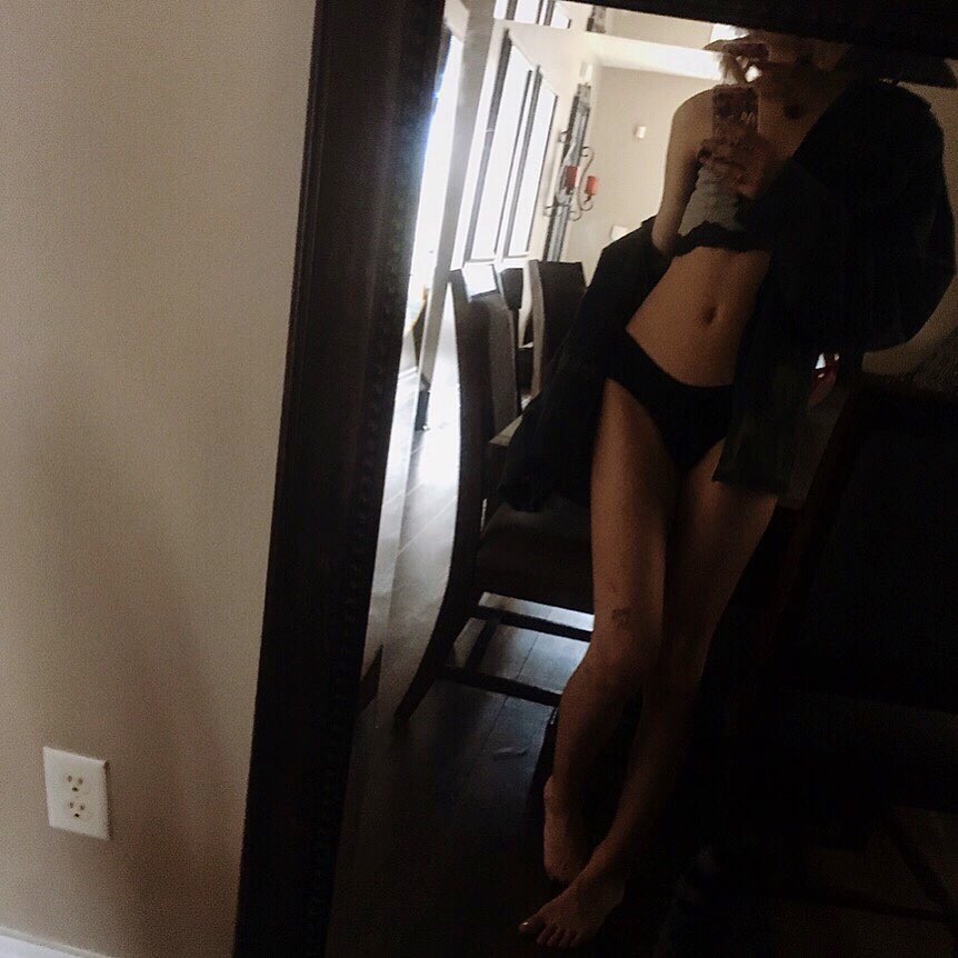 transfairy's tweet photo. whose gonna let me sit on their lap? 

#transgirl #transgendergirl #bisexual #sugardaddywanted #daddywanted #spankme https://t.co/0AnSx7XEIz