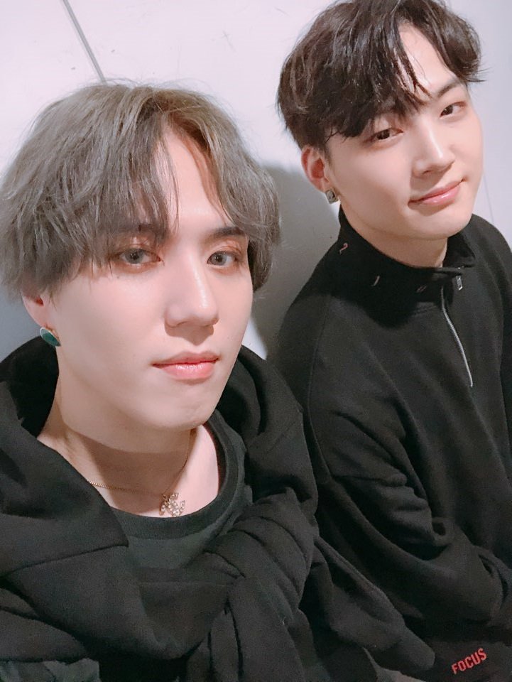 D3zJ5D-U4AM4VPJ.jpg:orig