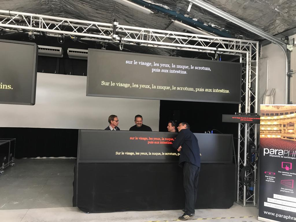 Petite réunion de découverte de nos panneaux graphiques pour l'équipe du <a href="/theatrechatelet/">Théâtre du Châtelet</a>