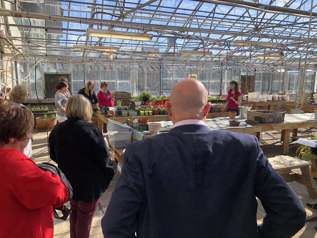 PeterGamwell's tweet image. #seedtotable @FellowesHighSch. #grow #can #cook #hospitality. Profound impact on #learning #personalization @RCDSB @CorwinPress @OPCouncil @SirKenRobinson