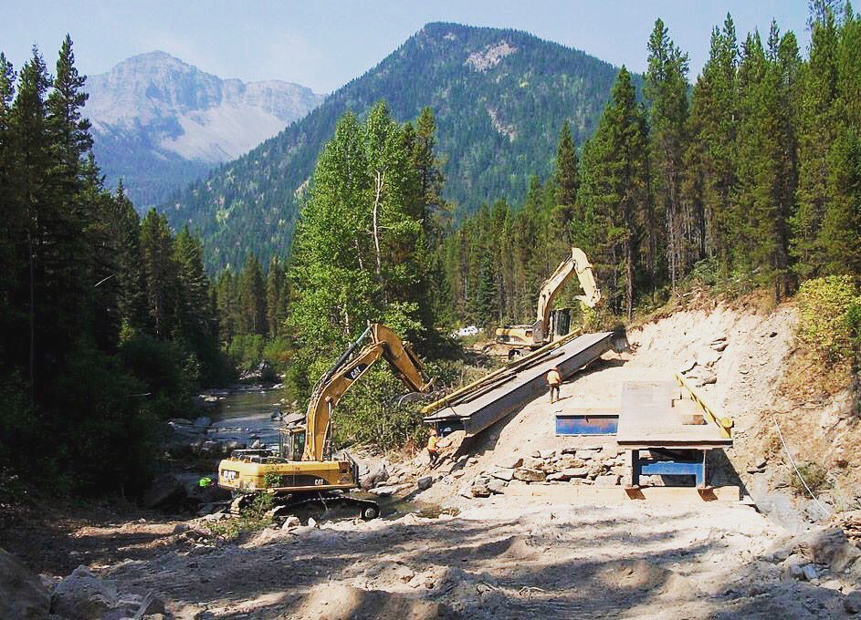 VAST_Resource's tweet image. Resource Bridge Design, Inspection, and Maintenance.

#DiverseExpertise #FocusedSolutions #BuildingBridges
Call 250-426-5300 or email Evan.Kleindienst@vastresource.com