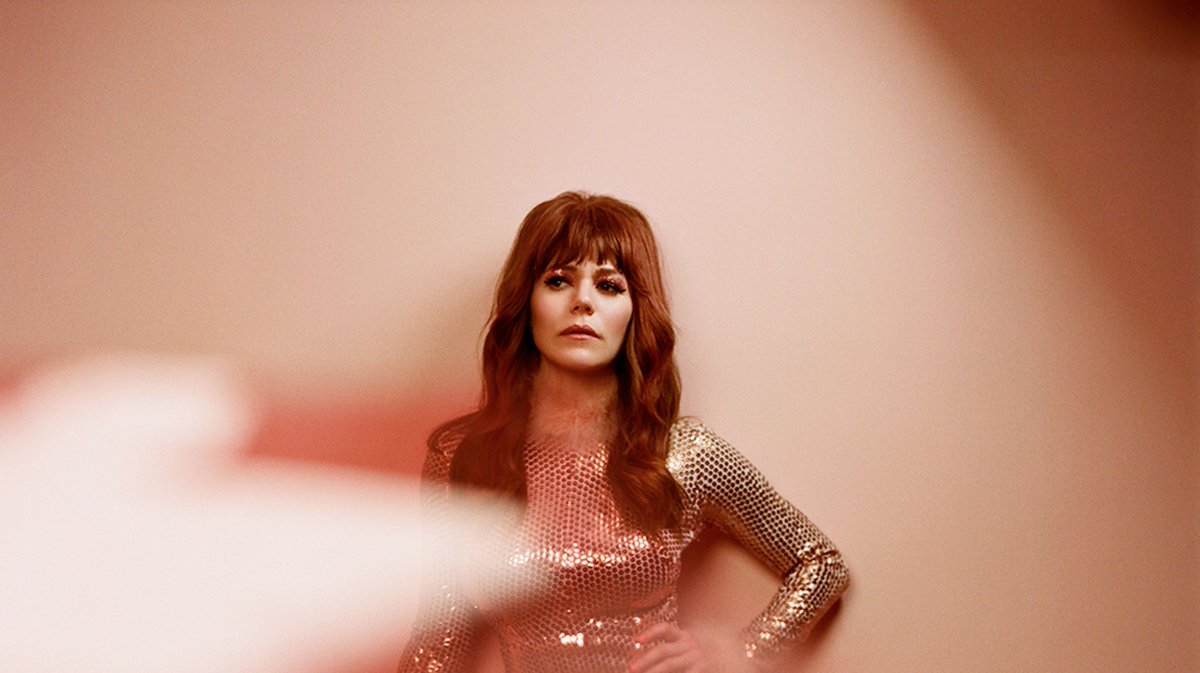 That Ringo? Yes, Ringo Starr played drums with singer-songwriter Jenny Lewis on her new CD bit.ly/2IaufTn