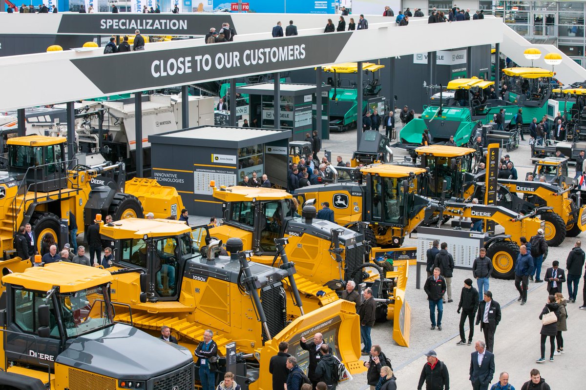 JohnDeere's tweet photo. Our construction equipment + @WirtgenGroup road building capabilities = awesome opportunities for customers #bauma2019 https://t.co/BHvBka950F