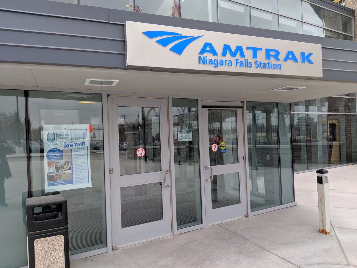 PDyster's tweet image. Tourism industry jobs in @NiagaraFallsUSA up for grabs at #HospitalityIndustry #JobFair until 2pm TODAY at NF Train Station. Come on down--no appointments required! #LiveNF @nf_ecdev