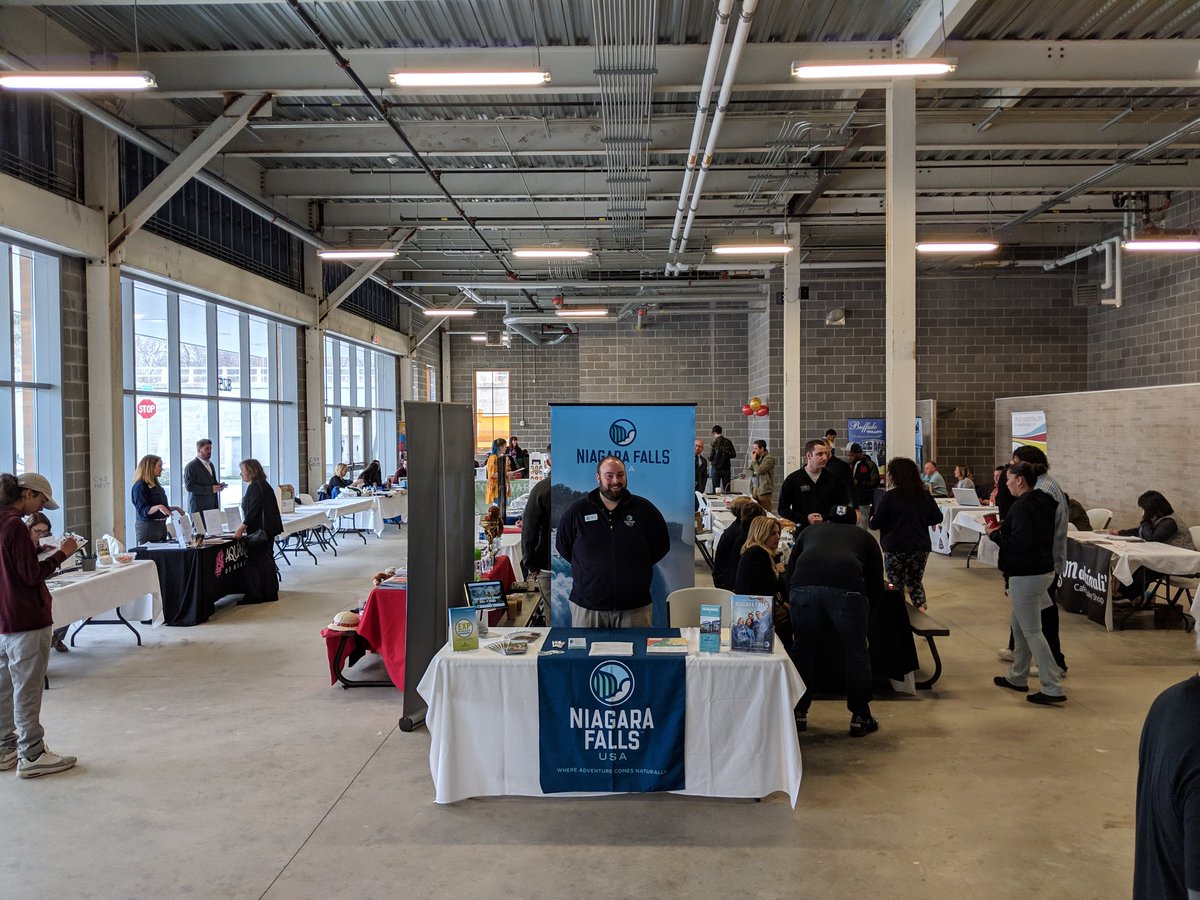PDyster's tweet image. Tourism industry jobs in @NiagaraFallsUSA up for grabs at #HospitalityIndustry #JobFair until 2pm TODAY at NF Train Station. Come on down--no appointments required! #LiveNF @nf_ecdev